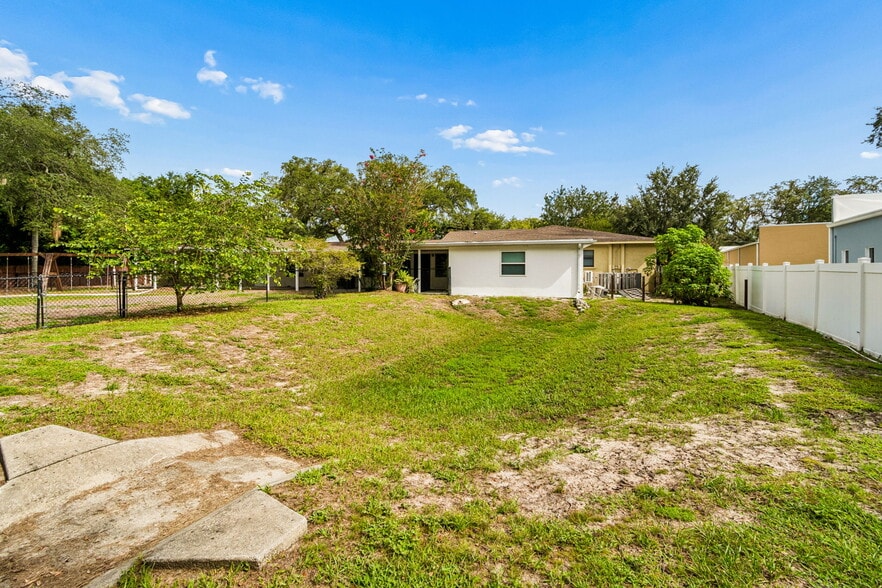 More Photos Of 4001 Skipper Rd, Tampa Schools For Sale