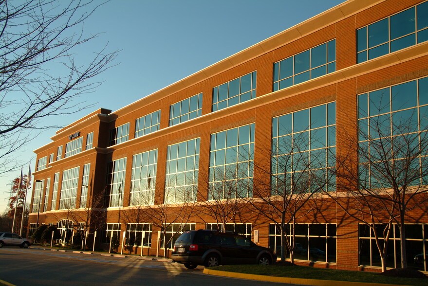 More Photos Of 8730 Stony Point Pky, Richmond Office For Lease