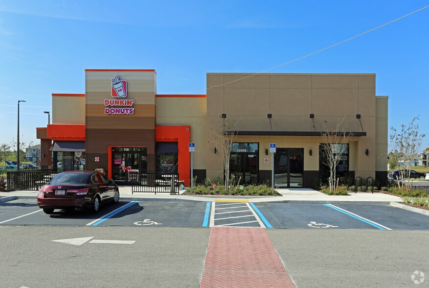 More Photos Of 13458 Landstar Blvd, Orlando Restaurant For Sale