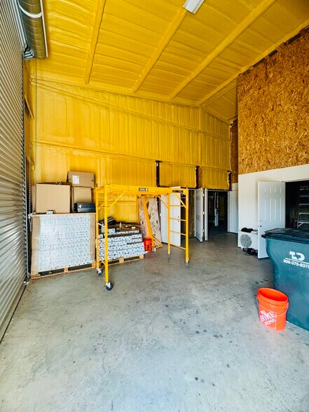 More Photos Of 12500 US-183 Hwy, Luling Warehouse For Lease