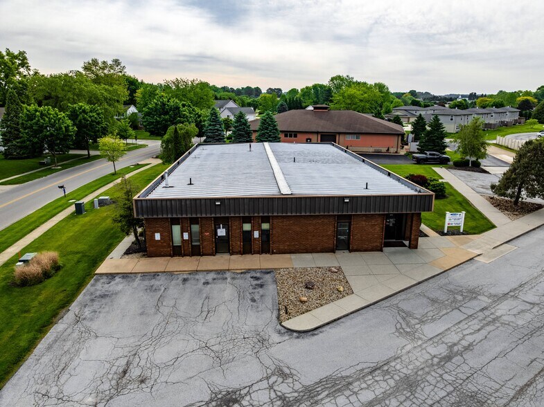 More Photos Of 34 Executive Dr, Norwalk Medical For Lease