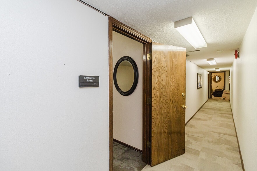 More Photos Of 1319 E 17th Ave, Hutchinson Religious Facility For Sale