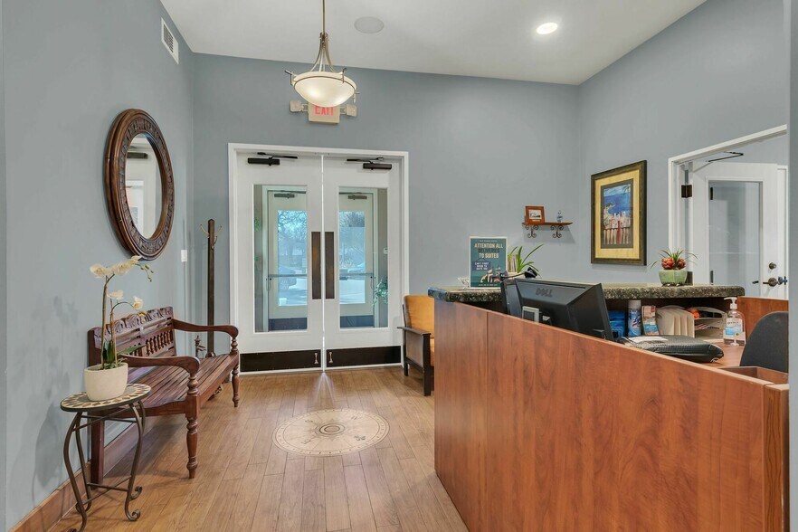 More Photos Of 1321 W Randol Mill Rd, Arlington Medical For Lease