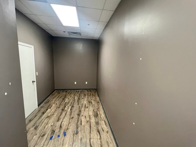 More Photos Of 410 Southtown Blvd, Owensboro Storefront For Lease
