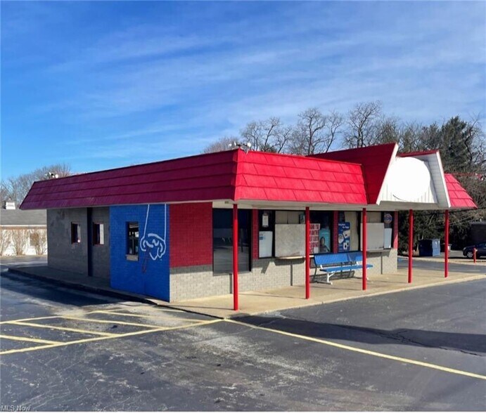 More Photos Of 69 E Marshall Rd, Mc Donald Restaurant For Sale