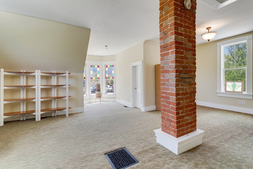 More Photos Of 1804 W Colorado Ave, Colorado Springs Office For Sale