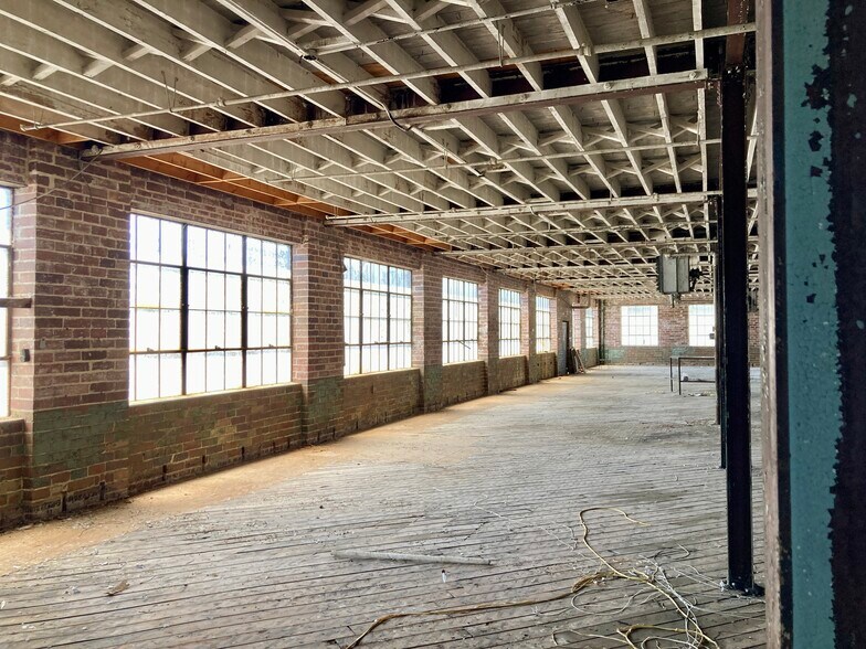 More Photos Of 1001 S Elm St, Greensboro Manufacturing For Sale