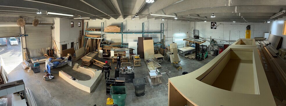 More Photos Of 8497-8499 NW 54th St, Doral Warehouse For Sale