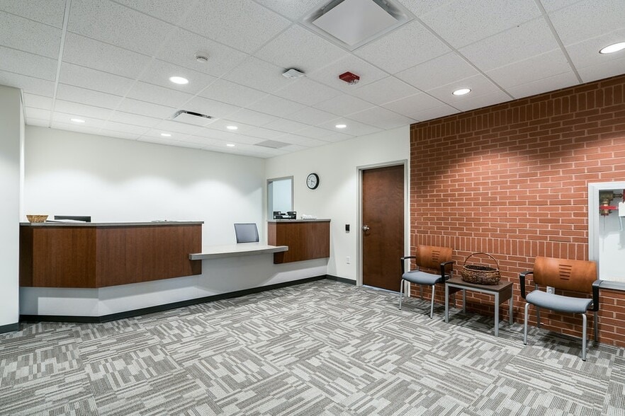 More Photos Of 150 Corporate Center Dr, Camp Hill Unknown For Lease