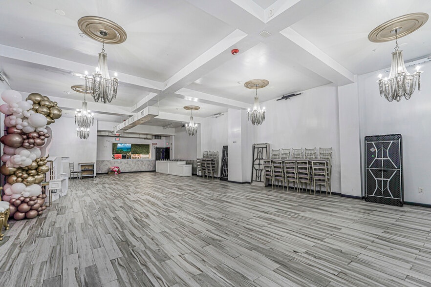 More Photos Of , Freeport General Retail For Sale