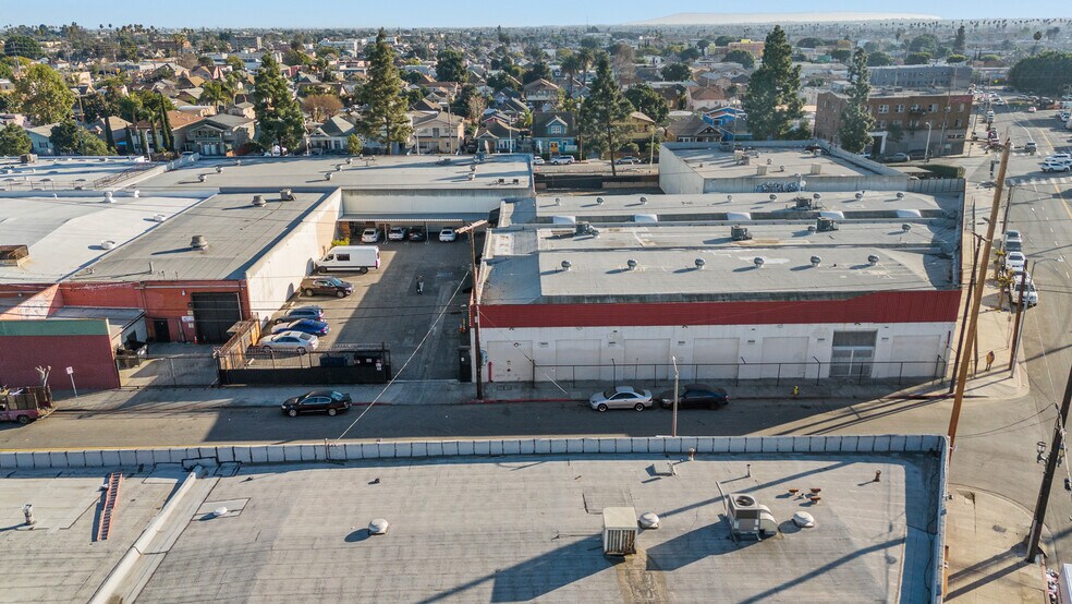 More Photos Of 3900-3912 S Broadway Pl, Los Angeles Manufacturing For Sale