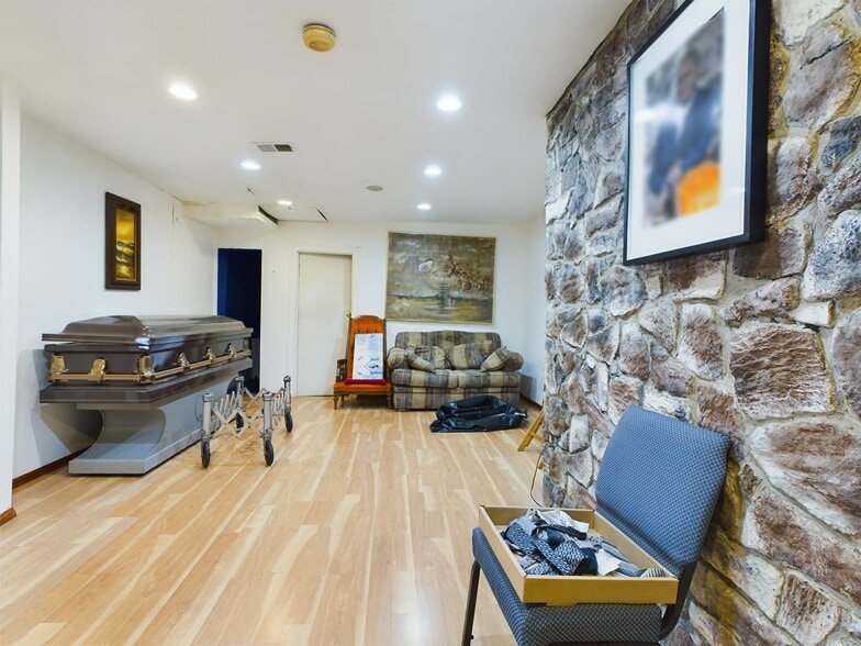 More Photos Of 3100 N 22nd St, Philadelphia Storefront Retail Residential For Sale