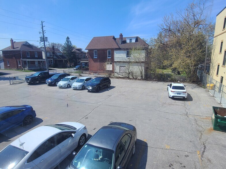 More Photos Of 310 Simcoe St S, Oshawa Office For Lease