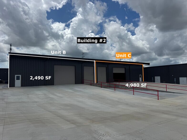 More Photos Of 450 Hwy 290 E, Elgin Light Distribution For Lease