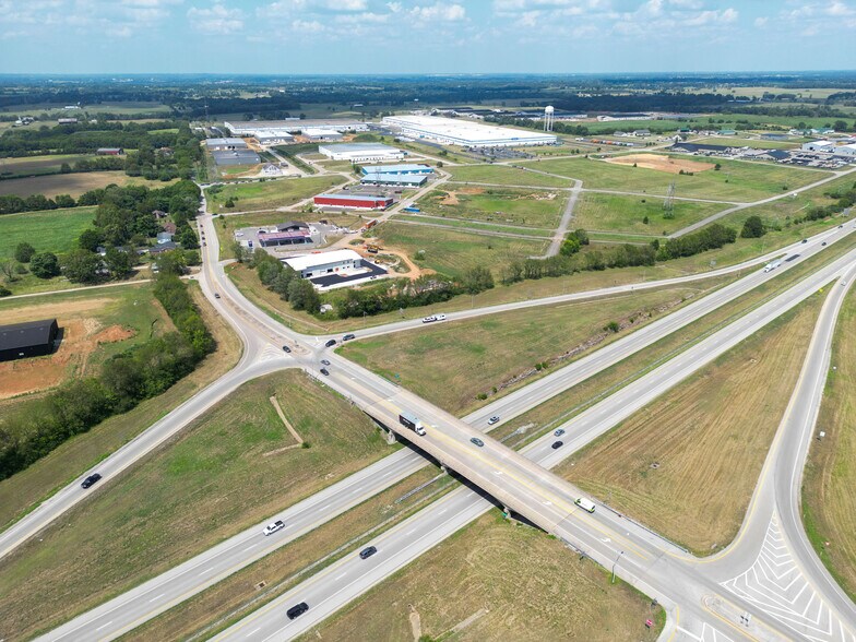 More Photos Of 100 Lacefield, Midway Unknown For Lease