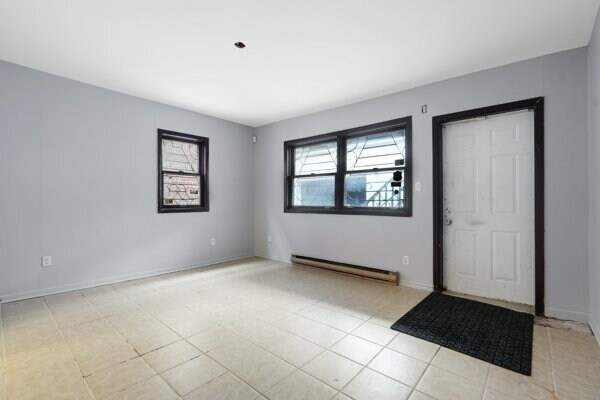 More Photos Of 113 Murray St, Ottawa Office For Sale