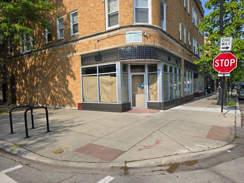 More Photos Of 3301-3305 W Bryn Mawr Ave, Chicago Storefront Retail Residential For Lease