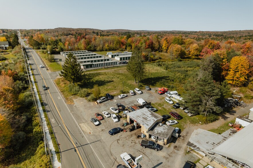 More Photos Of 100 E Broadway, Monticello Auto Repair For Sale