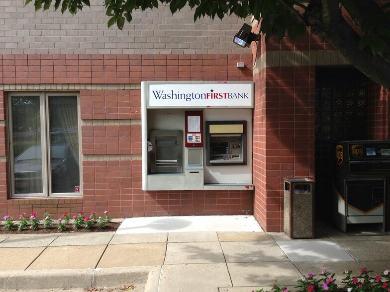 More Photos Of 8221 Old Courthouse Rd, Vienna Office For Lease