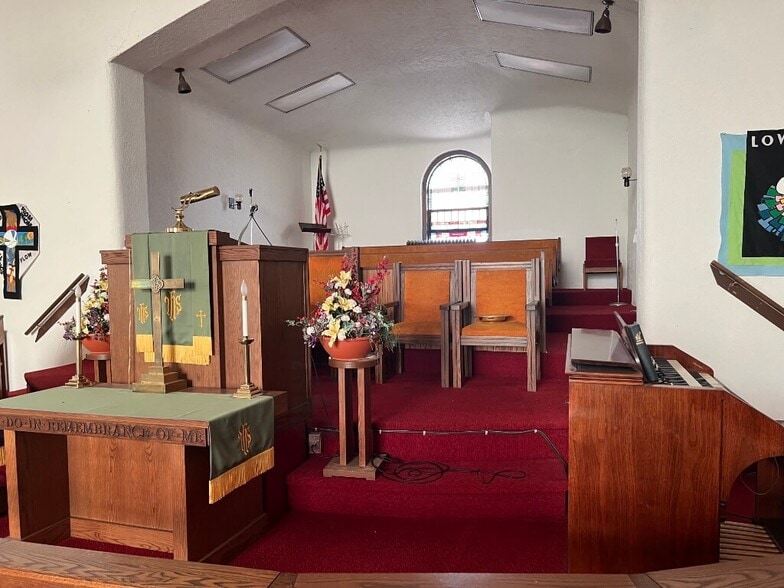 More Photos Of 218 E Franklin St, Jackson Religious Facility For Sale