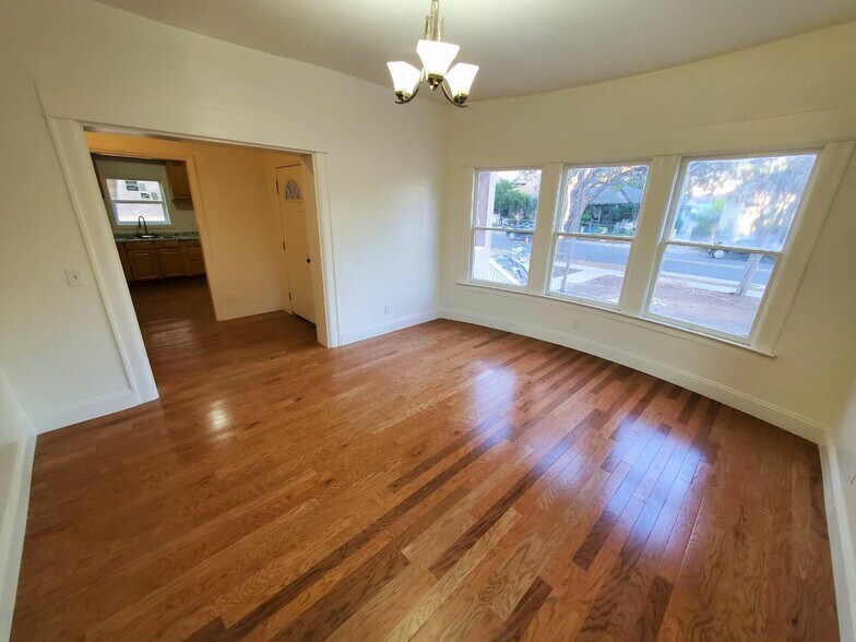 More Photos Of 481 Lincoln Ave, Pasadena Apartments For Sale