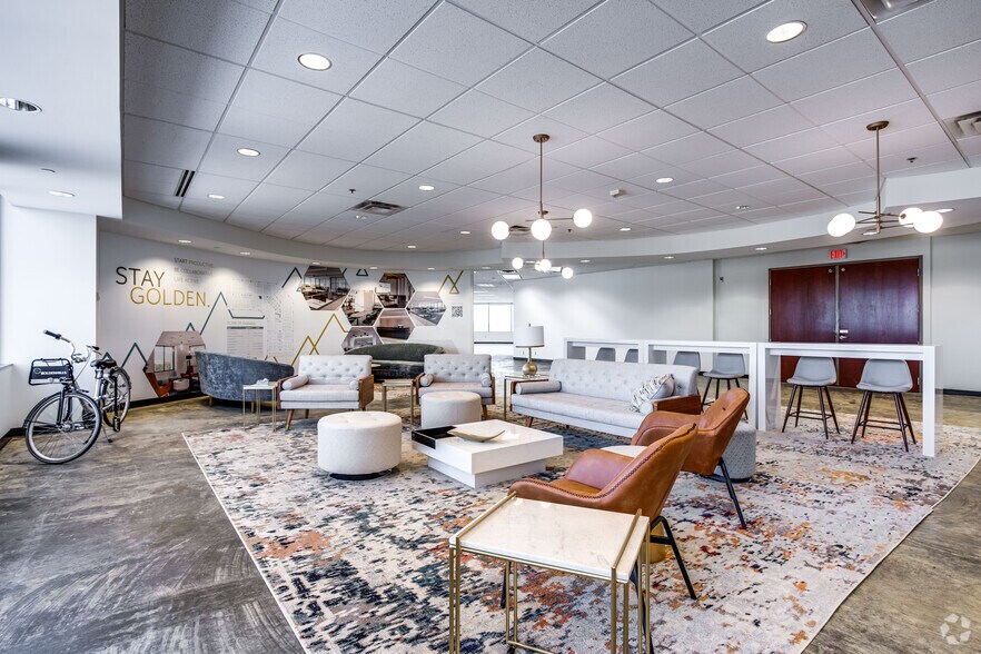 More Photos Of 701 S Xenia Ave, Golden Valley Office For Lease