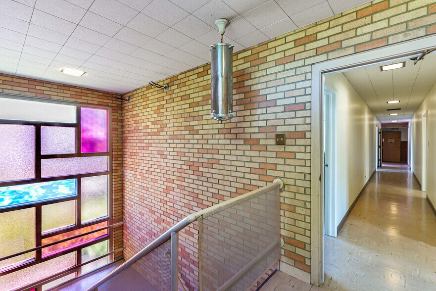 More Photos Of 3955-3995 N Irving St, Denver Religious Facility For Lease