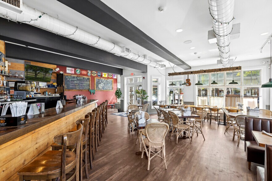 More Photos Of 48 Front St, Greenport Restaurant For Sale