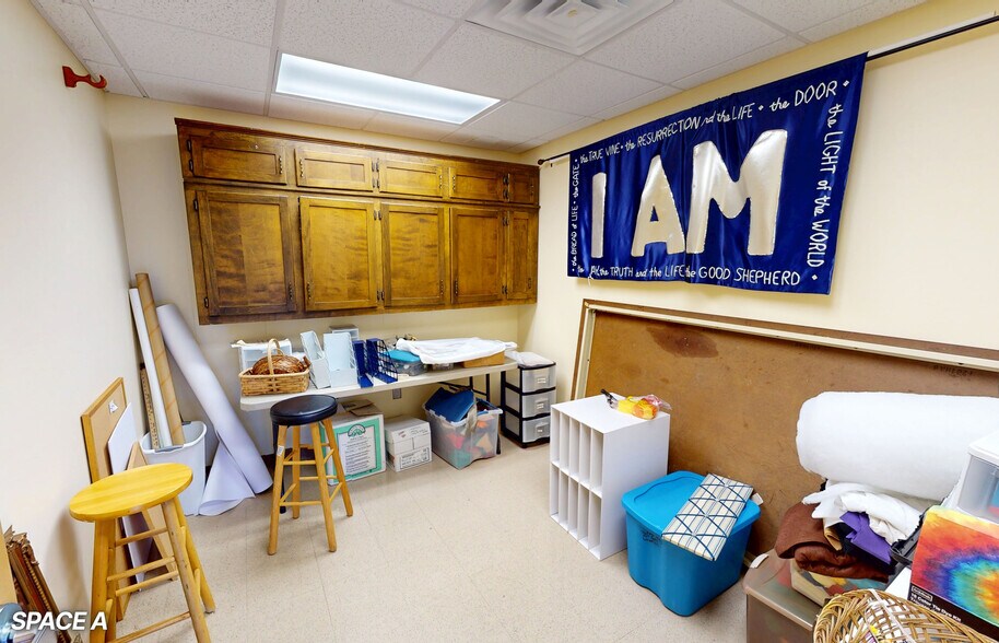 More Photos Of 4493 Bonsack Rd, Roanoke Specialty For Lease