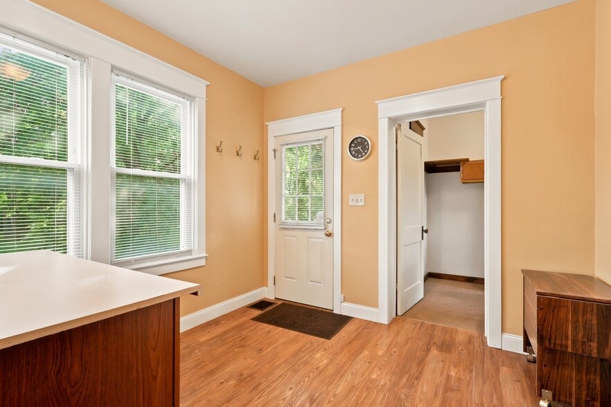 More Photos Of 5194 Hamilton Blvd, Allentown Freestanding For Sale