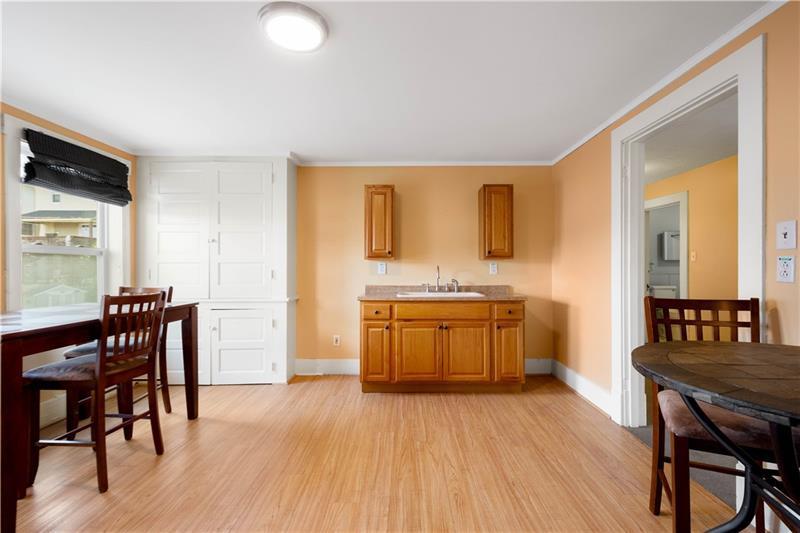 More Photos Of 626 5th Ave, Coraopolis Office Residential For Sale