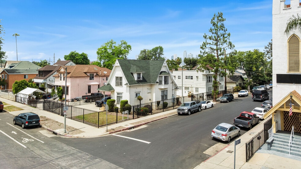 Primary Photo Of 933 E 28th St, Los Angeles Multifamily For Sale