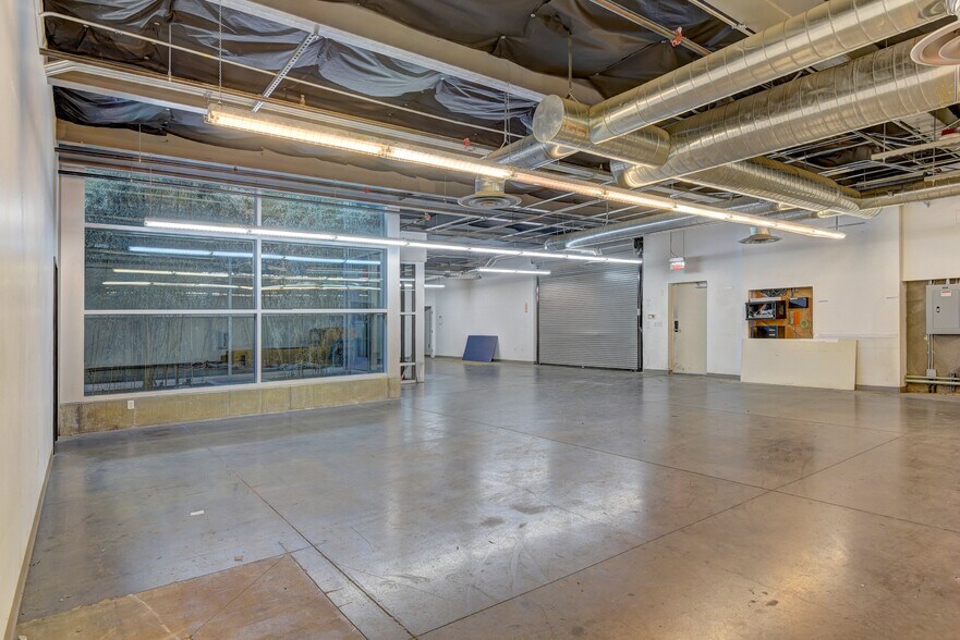 More Photos Of 6625 Badura Ave, Las Vegas Flex For Sale