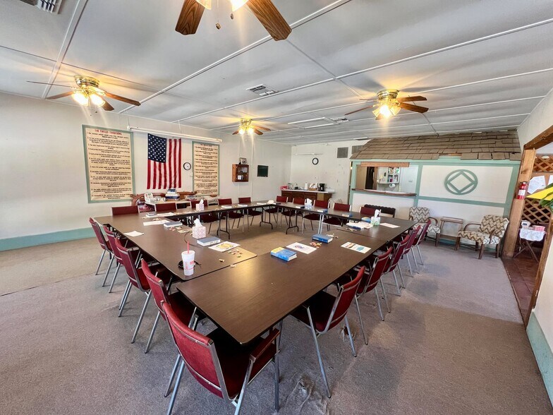 More Photos Of 309 FM 480, Center Point Fast Food For Sale