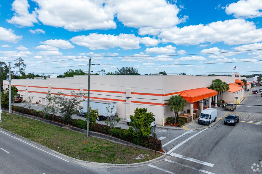 More Photos Of 2251 Pine Ridge Rd, Naples Unknown For Lease