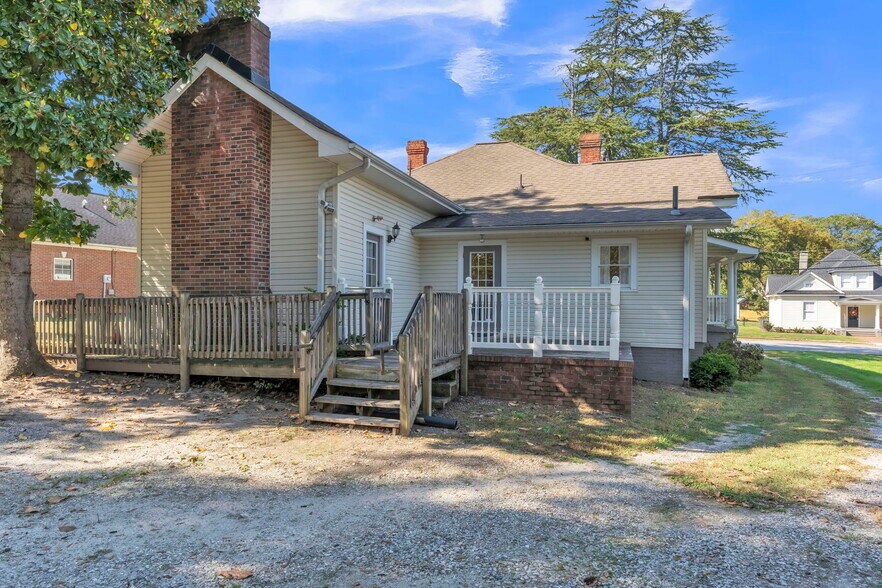 More Photos Of 408 N Main St, Greer Office For Sale