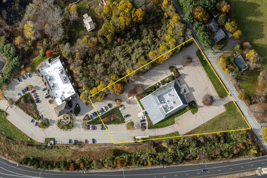 More Photos Of 31 Dow Rd, Plainfield Medical For Lease