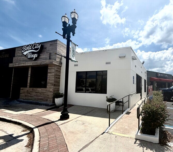 More Photos Of 2000 Hendricks Ave, Jacksonville General Retail For Lease