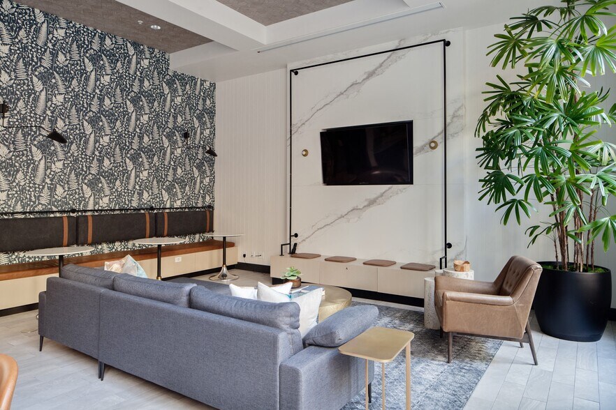 More Photos Of 1650 NW 23rd Ave, Portland Apartments For Lease