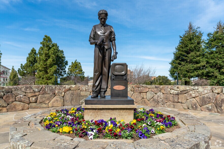 More Photos Of One Letterman Dr, San Francisco Loft Creative Space For Lease