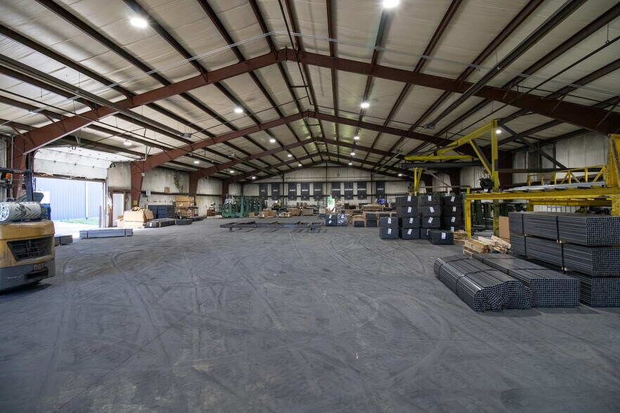 More Photos Of 1303 W Chestnut St, Union City Warehouse For Sale