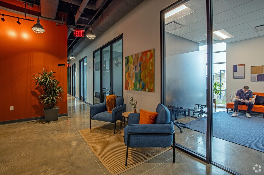 More Photos Of 13341 W Highway 290, Austin Coworking Space