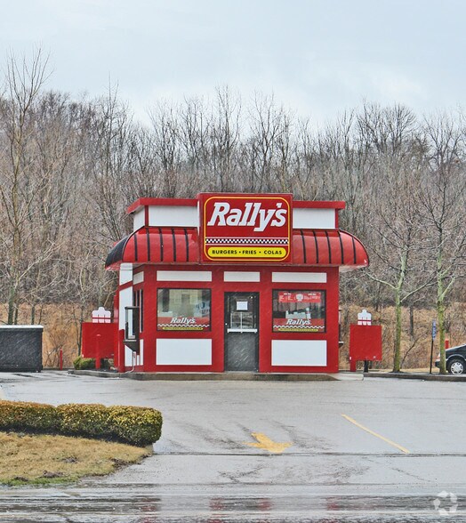 Primary Photo Of 1099 Upper Valley Pike, Springfield Fast Food For Lease