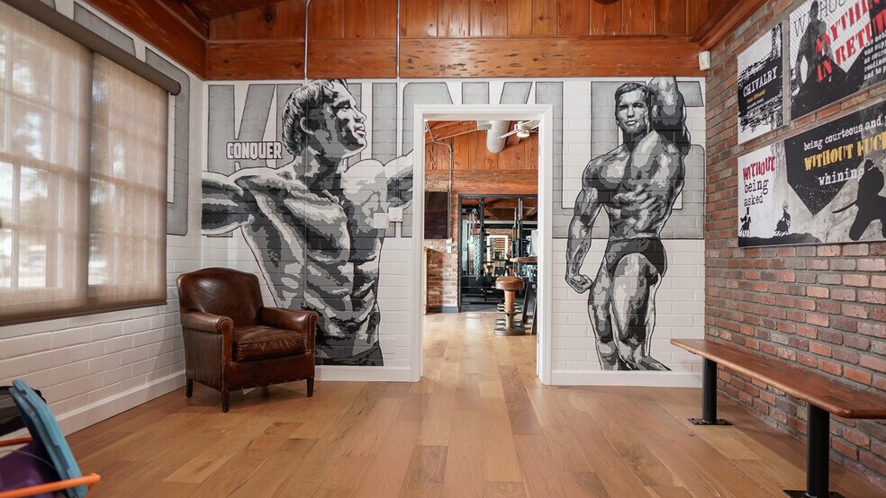 More Photos Of 3508 S Manhattan Ave, Tampa Health Club For Sale