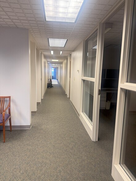 More Photos Of 2125 Heights Dr, Eau Claire Medical For Lease