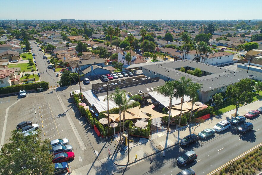 More Photos Of 12056 Paramount Blvd, Downey Restaurant For Sale