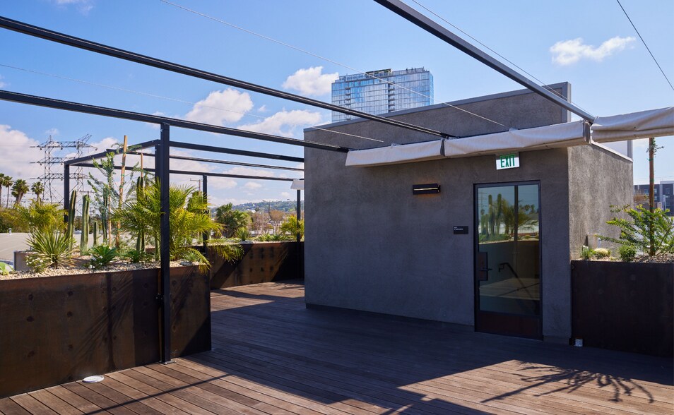 More Photos Of 5872 Smiley Dr, Culver City Loft Creative Space For Lease