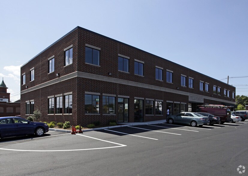 More Photos Of 898-900 Washington St, Norwood Medical For Lease