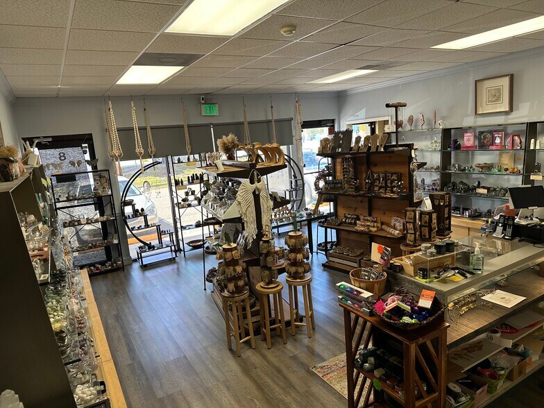 More Photos Of 115 N Tamiami Trl, Nokomis Office For Sale