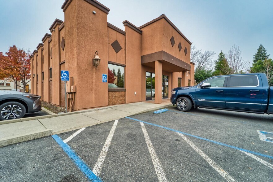 More Photos Of 1166 Live Oak Blvd, Yuba City Medical For Lease